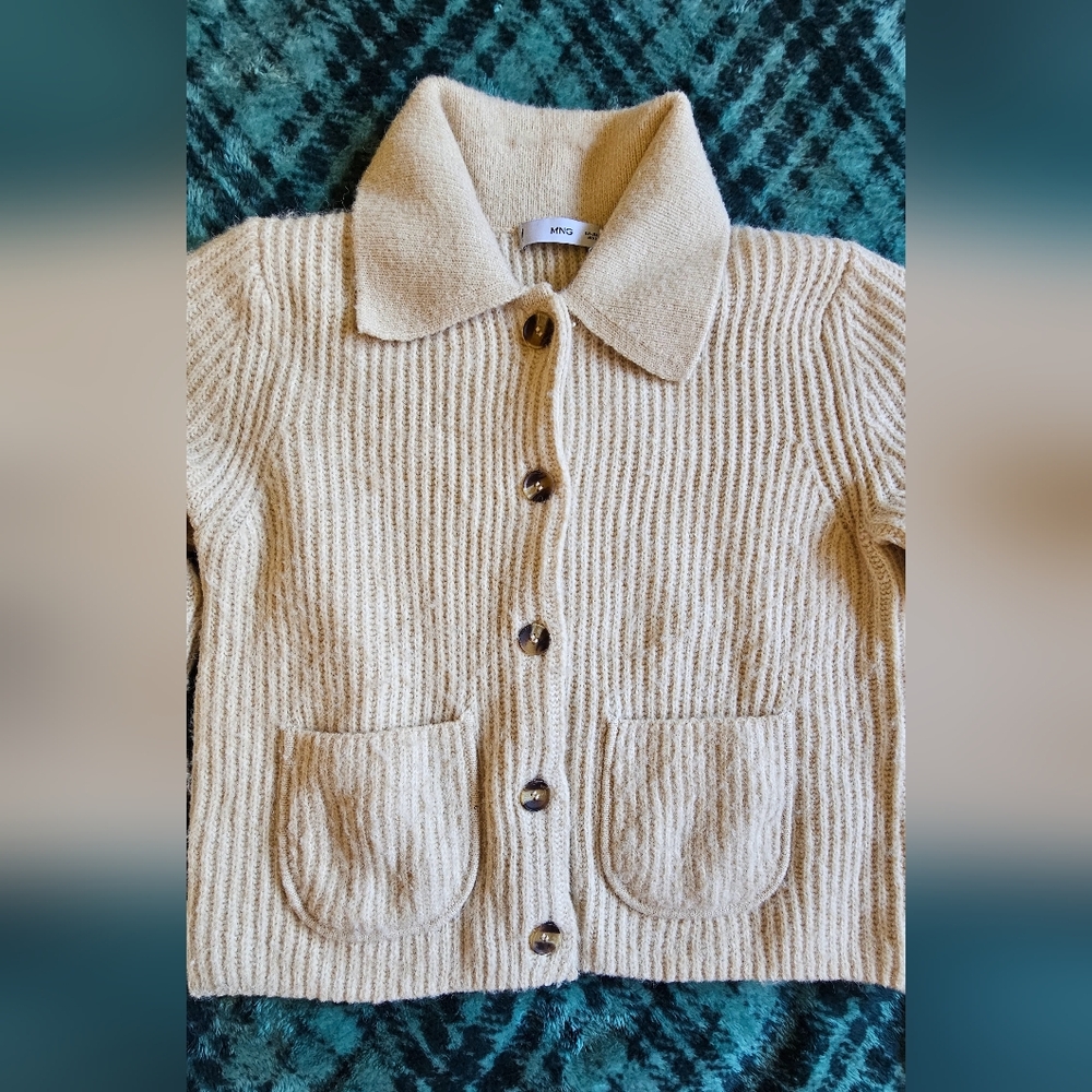 Mango Knitted Front Pockets Collar Button Down Be… - image 7